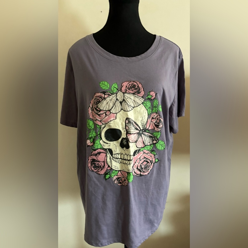 Women’s lilac purple t-shirt. Size 1X